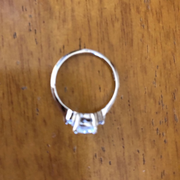 Macys Silver Ring - Picture 3 of 3